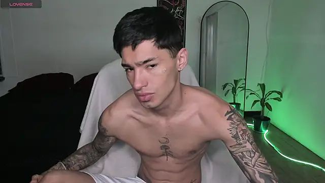 Damon  333 online show from April 15, 3:30 pm