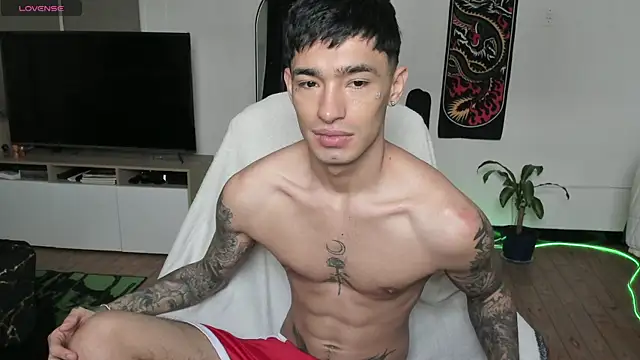 Damon  333 online show from April 21, 6:01 pm