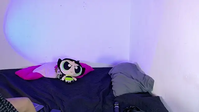 Snapshot of KetraWesttt chatting on October 30, 4:58 am KetraWesttt online show from October 30, 4:58 am