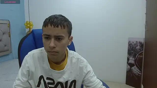 Snapshot of Xavii18 chatting on January 22, 12:06 pm Xavii18 online show from January 22, 12:06 pm