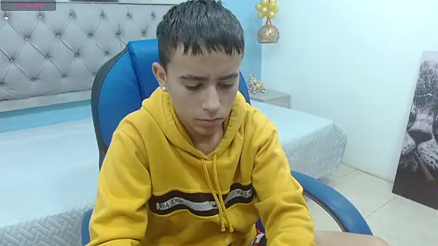 Snapshot of Xavii18 chatting on January 23, 3:32 pm Xavii18 online show from January 23, 3:32 pm