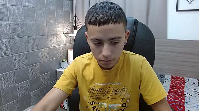 Snapshot of Xavii18 chatting on March 8, 2:30 pm Xavii18 online show from March 8, 2:30 pm