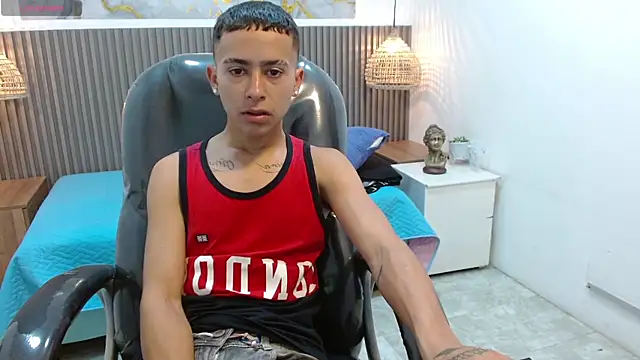 Snapshot of Xavii18 chatting on November 20, 2:06 pm Xavii18 online show from November 20, 2:06 pm