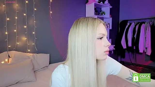 aneta alisha online show from November 21, 11:20 am