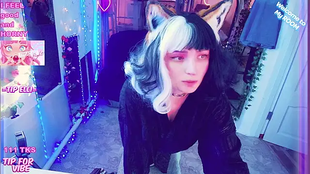 Toxic Ellies online show from December 18, 10:51 am