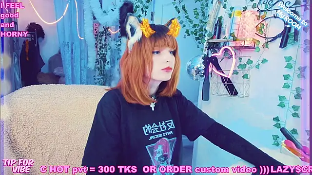 Toxic Ellies online show from December 29, 12:34 pm