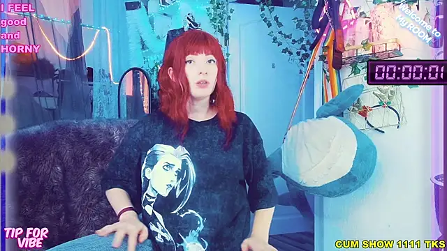 Toxic Ellies online show from January 2, 12:57 pm