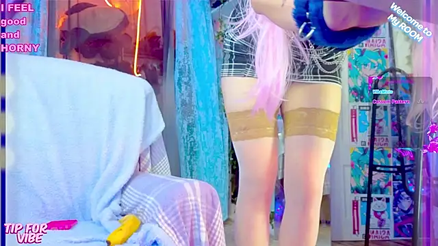 Toxic Ellies online show from January 12, 2:52 pm