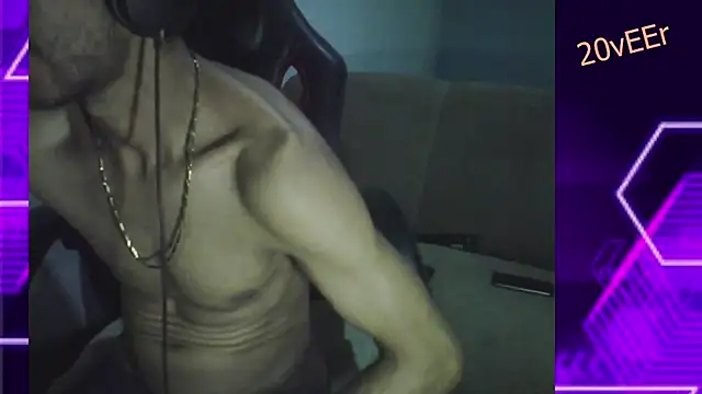 Snapshot of 20vEEr chatting on February 10, 5:47 am 20vEEr online show from February 10, 5:47 am