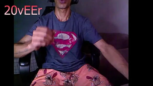 Snapshot of 20vEEr chatting on October 23, 9:02 pm 20vEEr online show from October 23, 9:02 pm