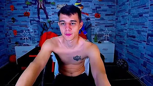 ADAM HOT online show from October 23, 9:35 pm