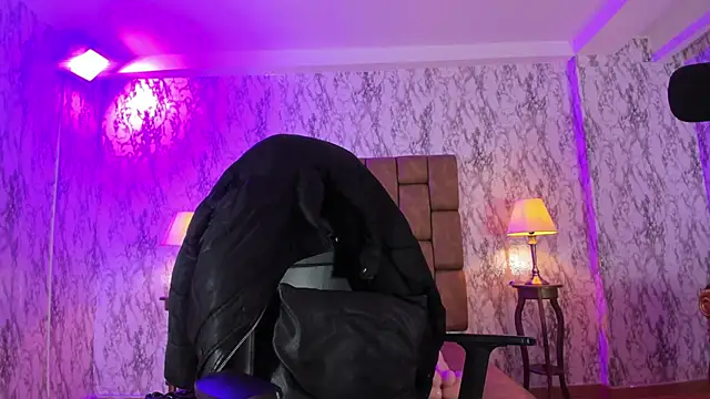 Snapshot of Camila_Chainn chatting on March 21, 5:56 pm Camila Chainn online show from March 21, 5:56 pm