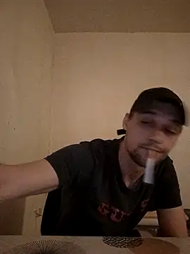Snapshot of kx93 chatting on October 15, 7:58 pm kx93 online show from October 15, 7:58 pm