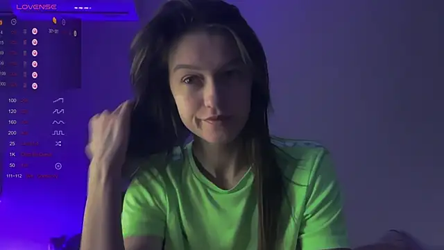 Snapshot of Alice__grace chatting on February 11, 7:38 pm Alice grace online show from February 11, 7:38 pm