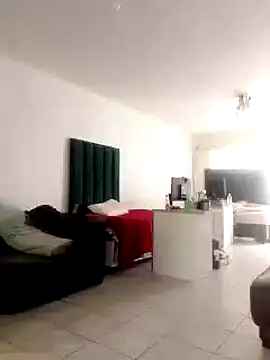 Hot-Assy online show from January 6, 12:46 pm