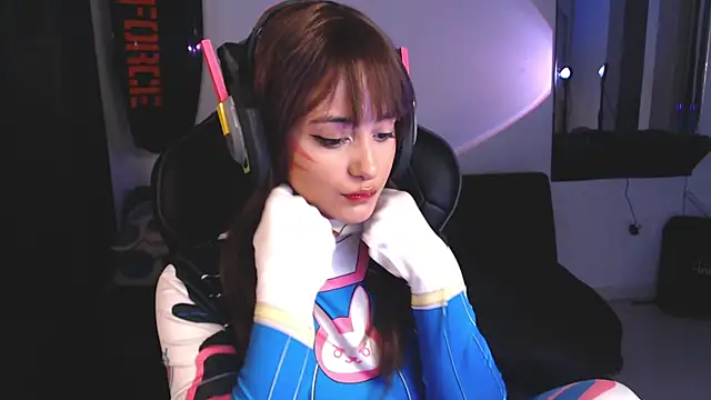 Snapshot of liz-beths chatting on September 27, 9:20 pm liz-beths online show from September 27, 9:20 pm