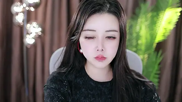 Qiaoqiao  online show from January 21, 2:15 pm