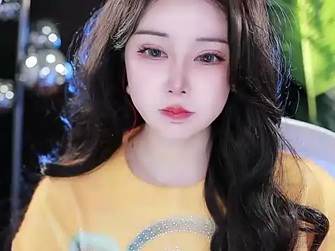 Qiaoqiao  online show from March 14, 9:14 am