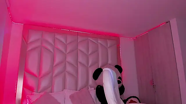 Snapshot of AlhanaRose chatting on January 30, 5:52 am AlhanaRose online show from January 30, 5:52 am