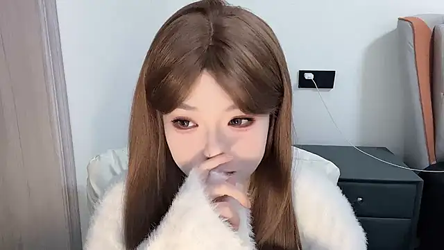 Q-ing online show from February 25, 3:05 pm