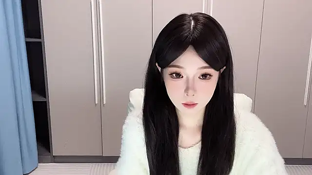 Q-ing online show from October 15, 1:44 pm