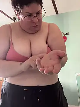 Snapshot of ggf1993 chatting on January 29, 6:50 pm ggf1993 online show from January 29, 6:50 pm