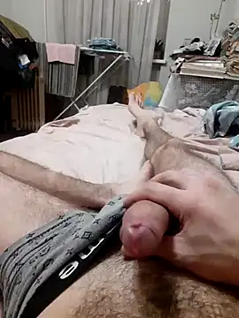 Snapshot of AndreiInsky chatting on January 3, 11:46 am AndreiInsky online show from January 3, 11:46 am