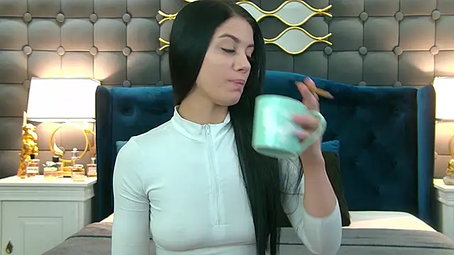 LeyaCass online show from January 16, 5:53 am