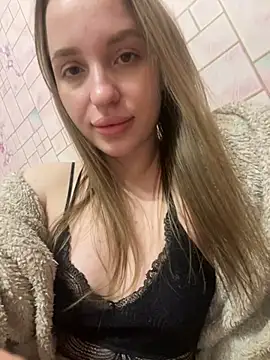 Snapshot of EdnaBradley chatting on January 26, 9:29 pm EdnaBradley online show from January 26, 9:29 pm