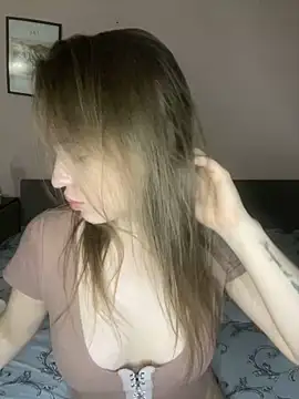 Snapshot of EdnaBradley chatting on October 14, 2:51 pm EdnaBradley online show from October 14, 2:51 pm