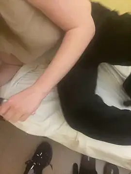 EdnaBradley online show from February 16, 12:51 am