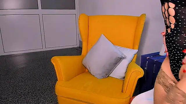 Nora Adamss online show from February 9, 4:04 am