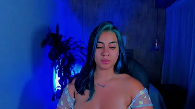 Snapshot of Xisu_ chatting on December 16, 6:53 am Xisu online show from December 16, 6:53 am