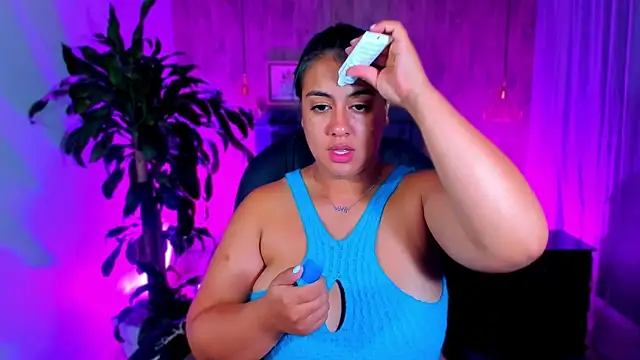 Snapshot of Xisu_ chatting on February 17, 4:20 am Xisu online show from February 17, 4:20 am