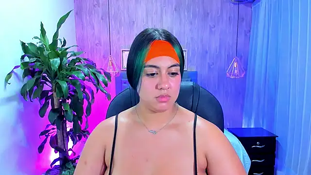 Snapshot of Xisu_ chatting on February 22, 3:45 am Xisu online show from February 22, 3:45 am