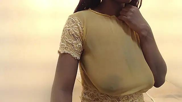 michaela cox online show from February 6, 8:13 pm