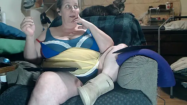 ladyscarlotta online show from February 16, 10:28 pm