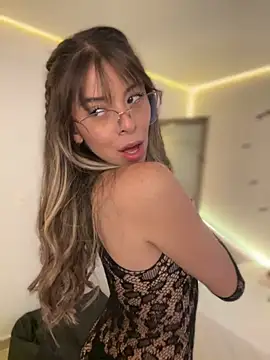 Snapshot of AmmyCollinsW chatting on October 26, 10:25 pm AmmyCollinsW online show from October 26, 10:25 pm