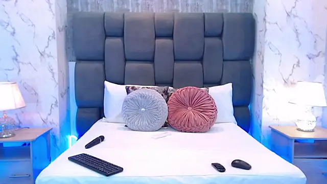 Snapshot of SophieWolkman chatting on October 29, 12:07 pm SophieWolkman online show from October 29, 12:07 pm