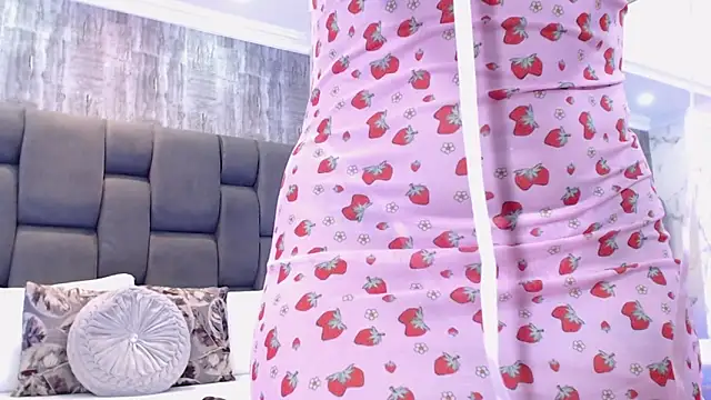 SophieWolkman online show from April 18, 12:09 pm