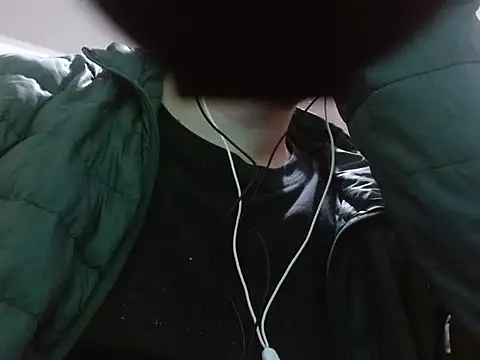 Snapshot of camiloking1720 chatting on November 6, 7:31 am camiloking1720 online show from November 6, 7:31 am