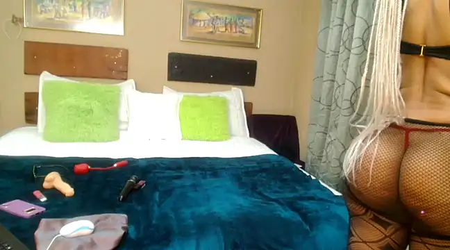 Snapshot of MidnightPassionxx chatting on January 31, 7:40 pm MidnightPassionxx online show from January 31, 7:40 pm