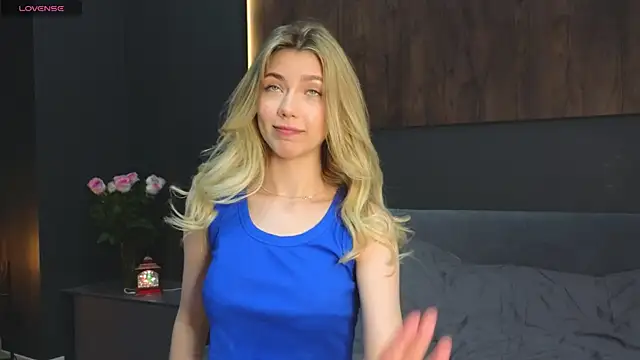 Rainaslater online show from December 11, 7:36 pm