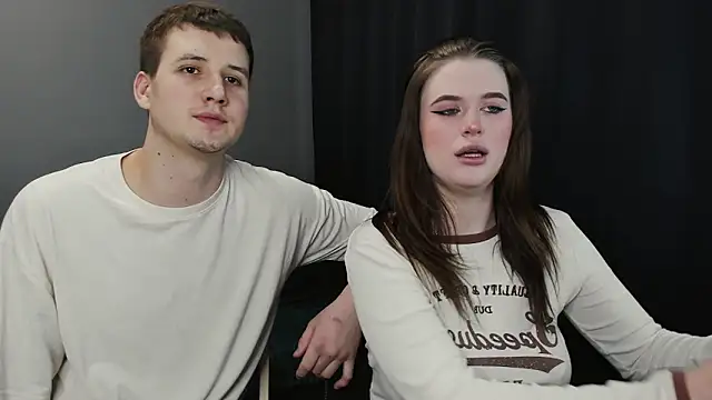 Snapshot of Pinku_kitsune chatting on March 4, 10:46 am Pinku kitsune online show from March 4, 10:46 am