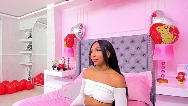 HaileeRoberts online show from February 17, 12:38 pm