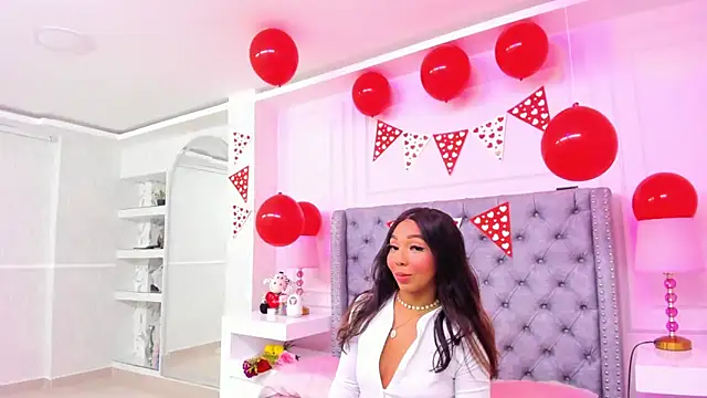 HaileeRoberts online show from September 21, 1:13 pm