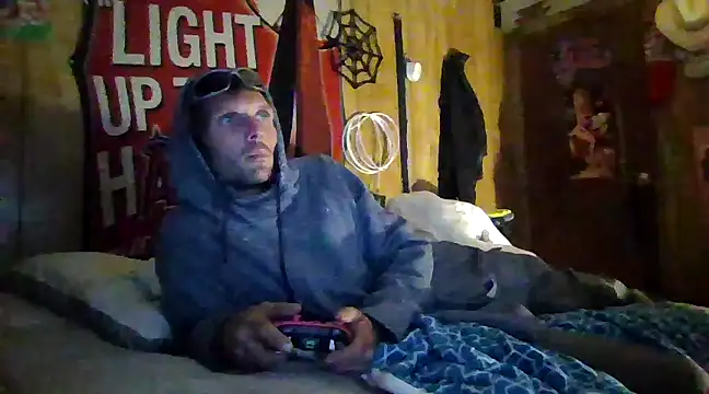 luke thighwalker2469 online show from December 21, 5:25 am