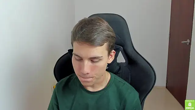 Snapshot of jackson_millers chatting on March 2, 2:19 am jackson millers online show from March 2, 2:19 am