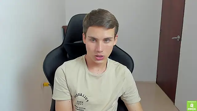 Snapshot of jackson_millers chatting on March 4, 3:00 am jackson millers online show from March 4, 3:00 am