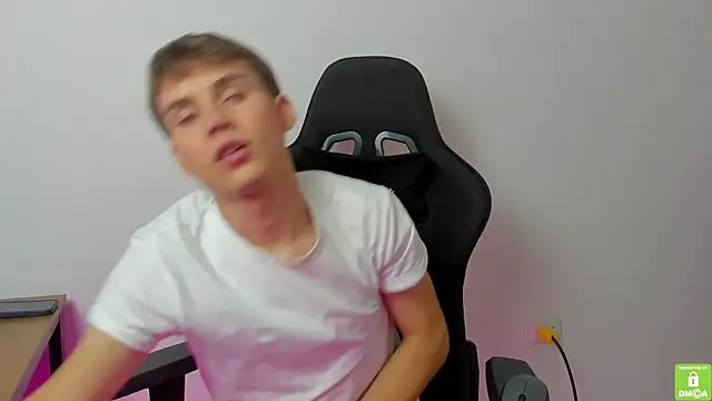 Snapshot of jackson_millers chatting on March 18, 3:20 am jackson millers online show from March 18, 3:20 am